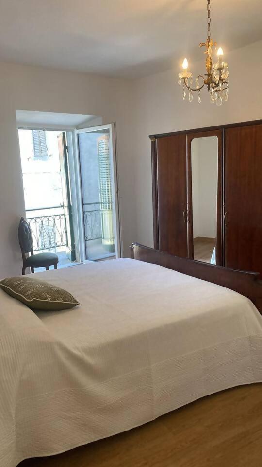Charme Nel Borgo Appartamento Lina Corniglio Esterno foto